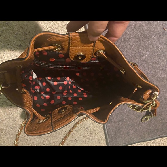 KissMe Couture Brown Patent Leather Crossbody shoulder bag Size 12X10x5 1/2 - Picture 14 of 15